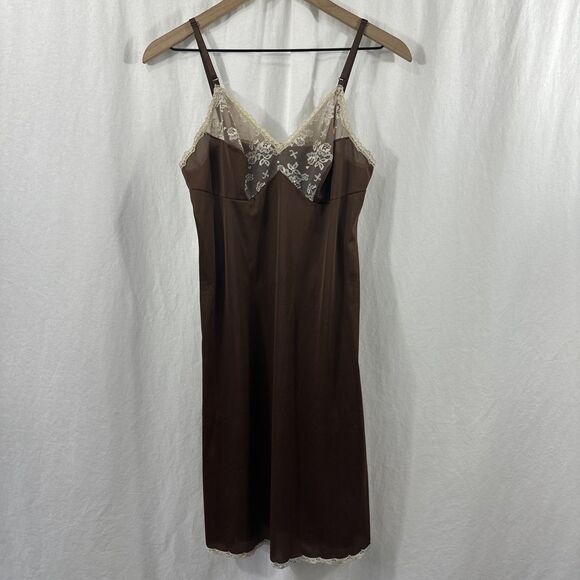 Vanity Fair Vintage Brown Cream Lace Trim Slip Dress Womens Size 34 **READ - Picture 1 of 13